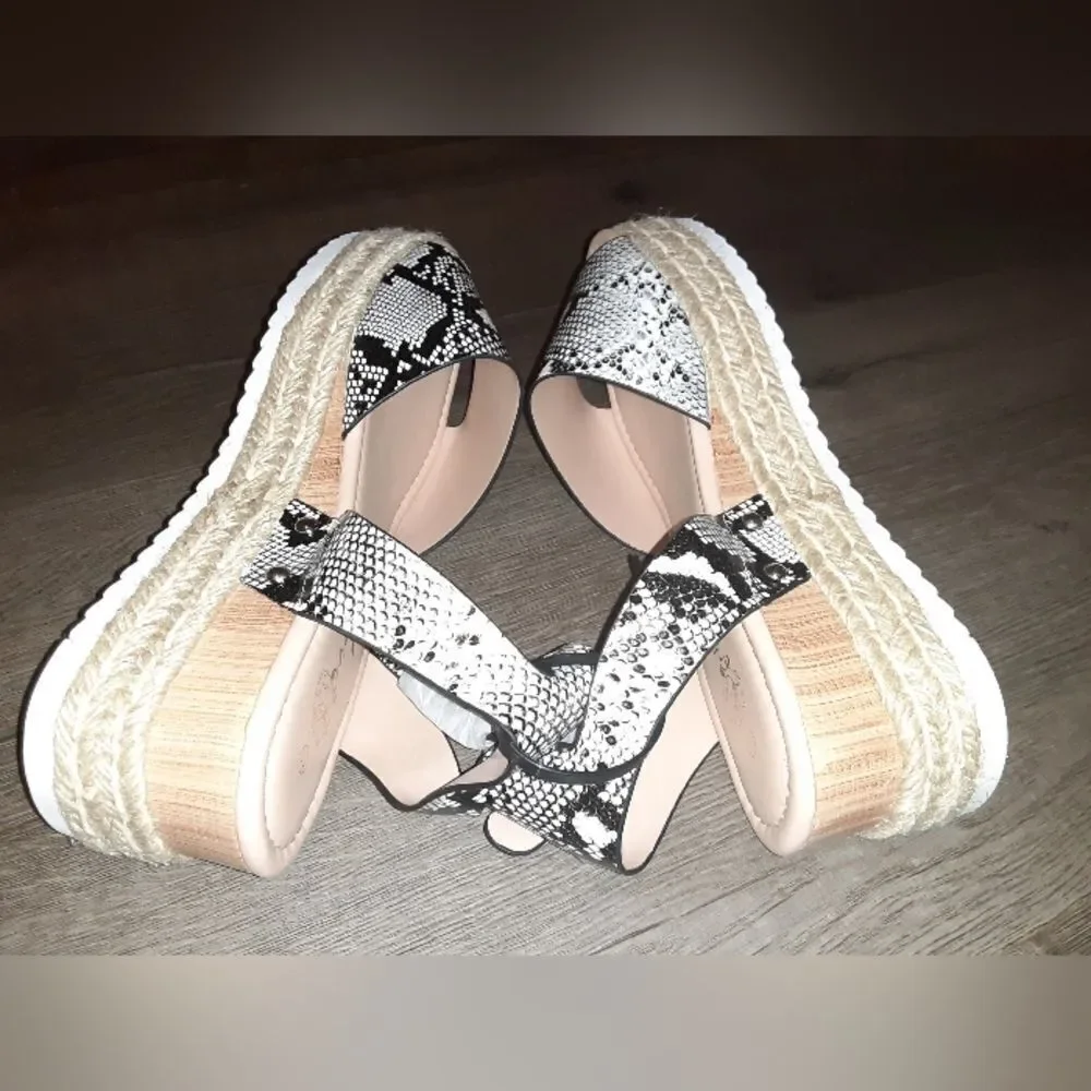 Women's Snake-Print Wedge Sandals, Platform, Size 10